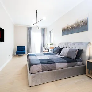 Appartamento 50, Roma