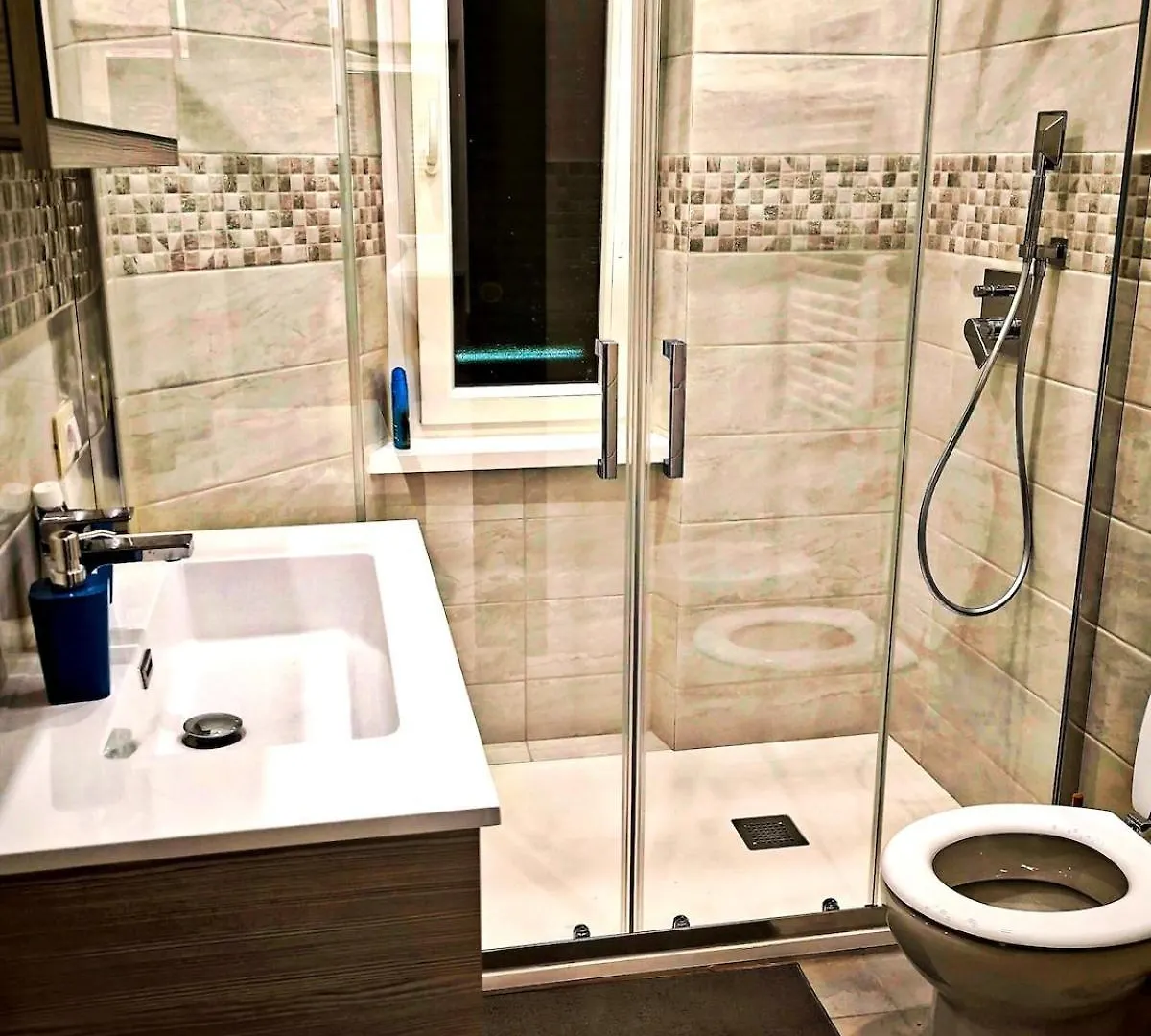 Modern And Quiet Apartment Rome Italy